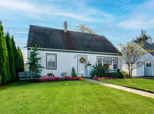 2494 Hull Ave, Bellmore, NY 11710