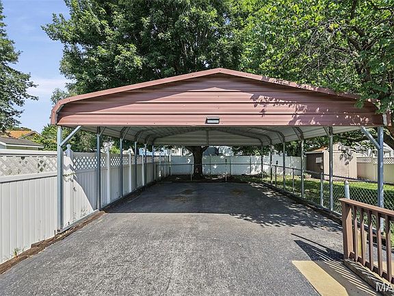 5th image of 3504 Omega St