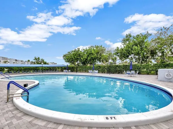 7624 NW 18TH Street #407, Margate, FL 33063