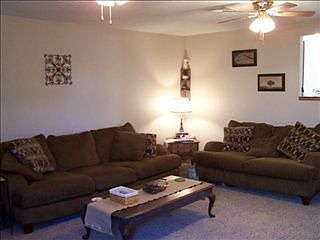 1st image of 1229 Dreessen Dr