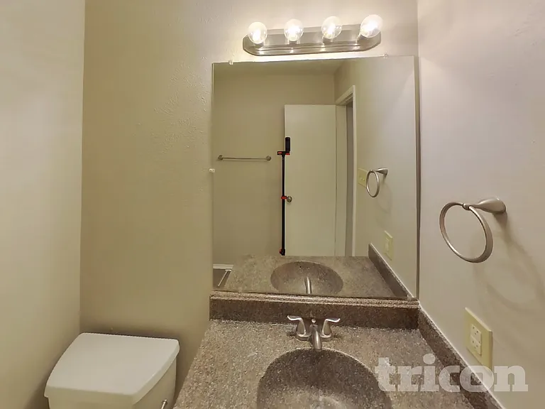 5529 Kerry Ln — Photo 10