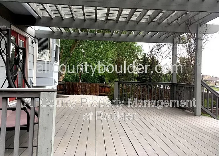 447 Tynan Ct — Photo 8