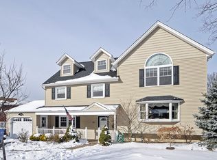 15 Edith Ave, Metuchen, NJ