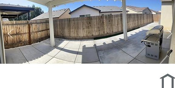 3rd image of 6589 E Lamona Ave