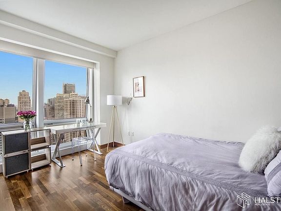5th image of 400 5th Ave APT 41G