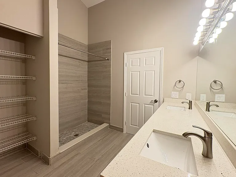 1220 NW 15th Ave #A — Photo 3