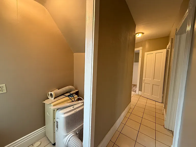 123 Waverly Ct #2 — Photo 11