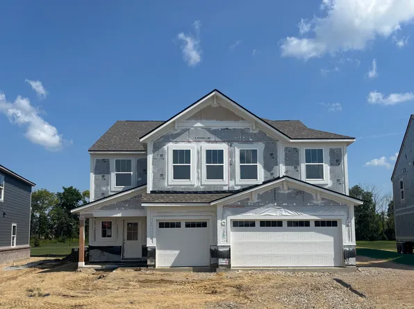 3611 Pinnacle Dr, Bargersville, IN 46106