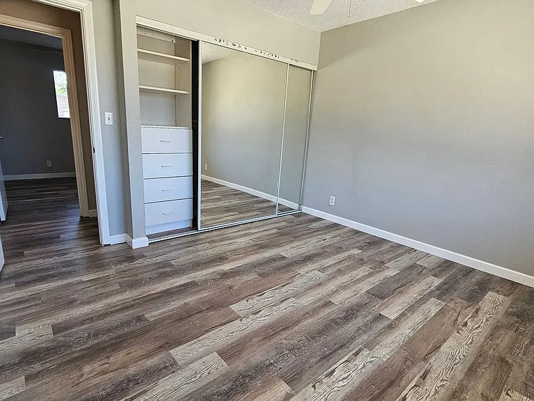 610 Daisy St — Photo 13