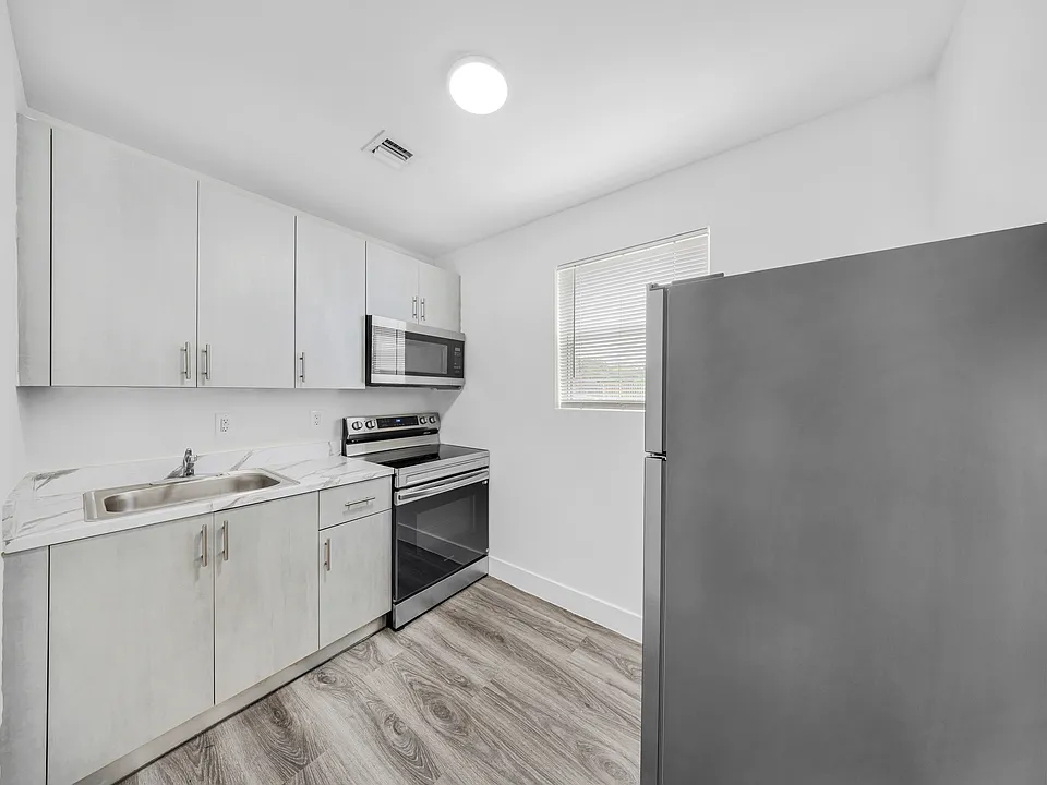 1231 NW 61st Street