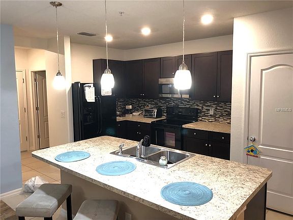 3rd image of 1604 Hawksbill Ln