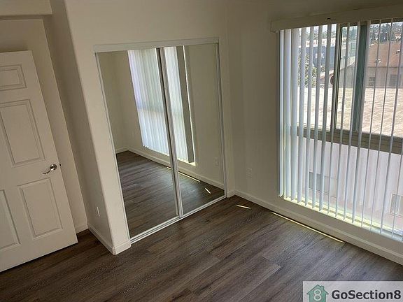 4th image of 6109 Crenshaw Blvd #301