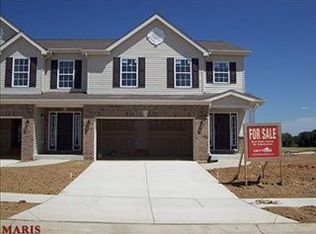 2002 Chestnut Pines Ct, Saint Peters, MO 63376