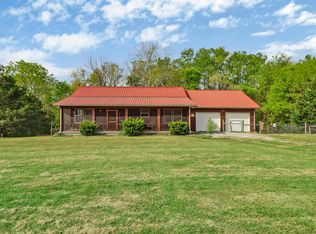 137 Whirlwind Ln, Pikeville, TN 37367