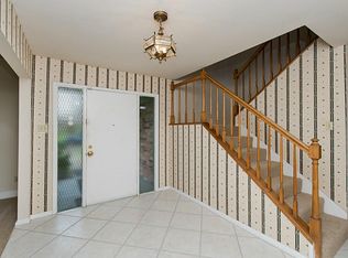 9422 Rowan Ln, Houston, TX 77036