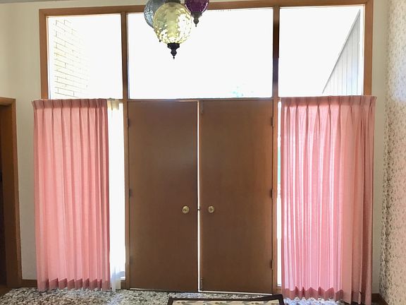 2nd image of 2109 Glenwood Ave