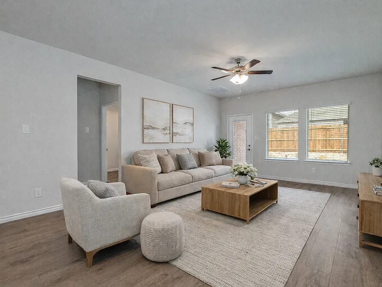 1316 Rusted Rail Dr — Photo 3