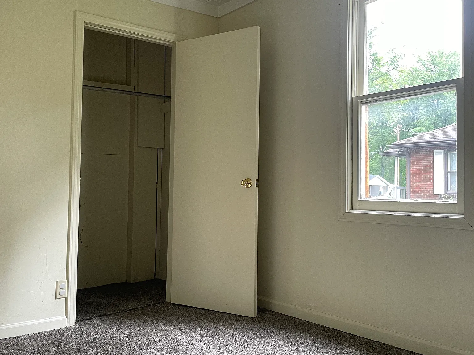 3 bed, 1222 sqft, $1,100 — Photo 4