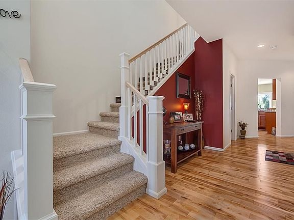 2nd image of 27929 NE 147th Cir