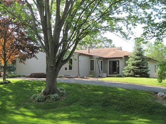 2nd image of 5667 Concord Dr