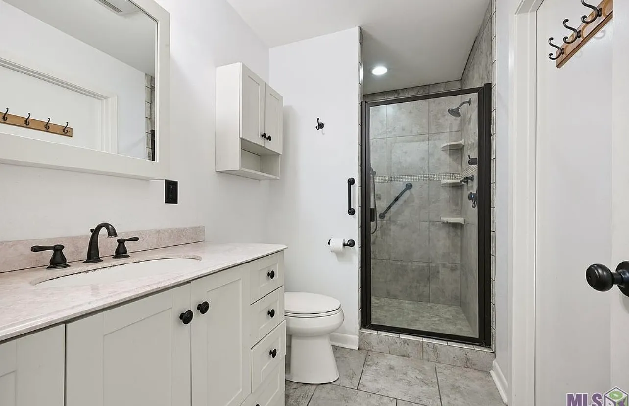 2 bed, 1400 sqft, $1,425 — Photo 4