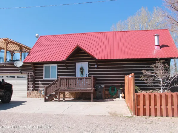588 S Oak St, Labarge, WY 83123