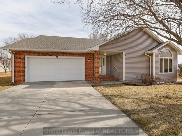 20 Via Trivoli, Grand Island, NE 68803