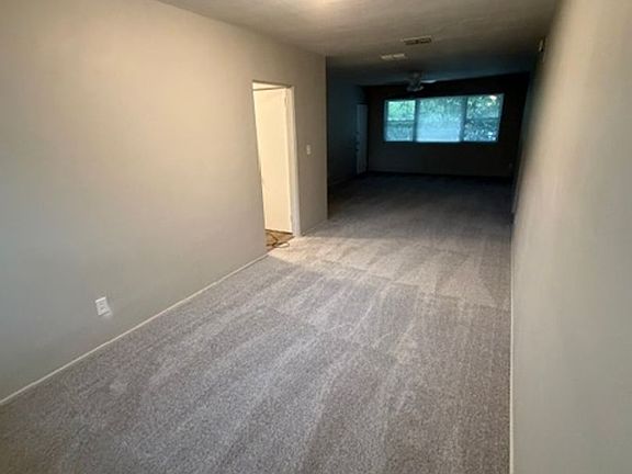 4th image of 2117 Spring Park Rd #3