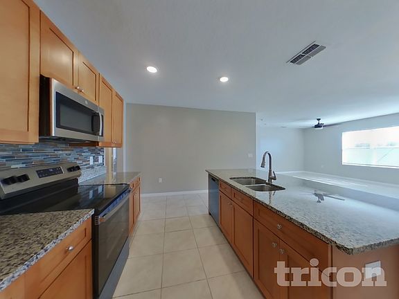 5th image of 316 Harbour Way
