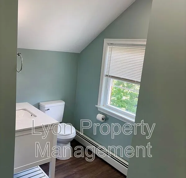 1 Grant Ave #2R — Photo 19