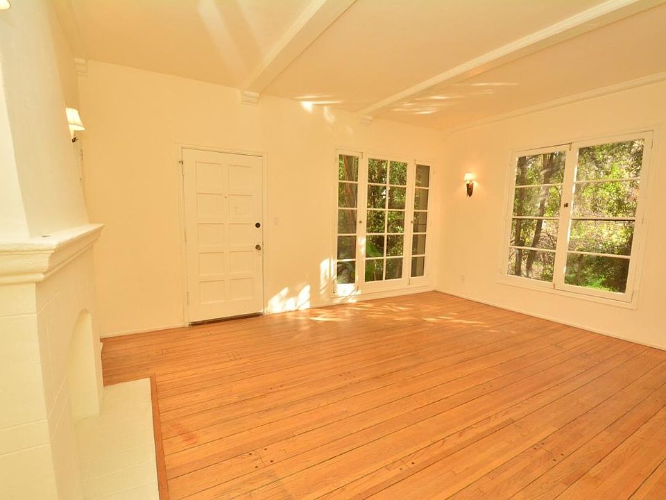 1st image of 511 N Sycamore Ave