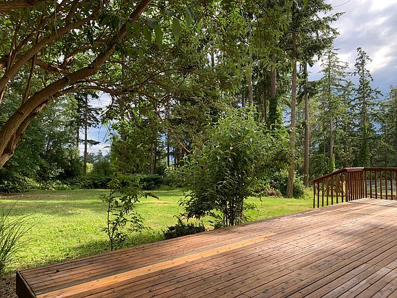 Deck & front yard