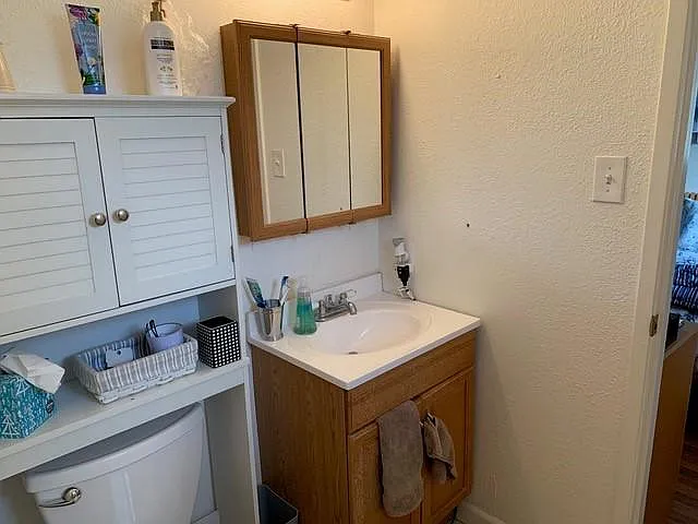 5070 Wayland Ave — Photo 11