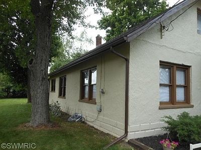 4th image of 609 S Jefferson St