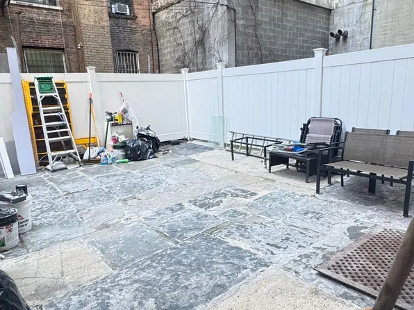 206 East 6th Street image 12 of 13