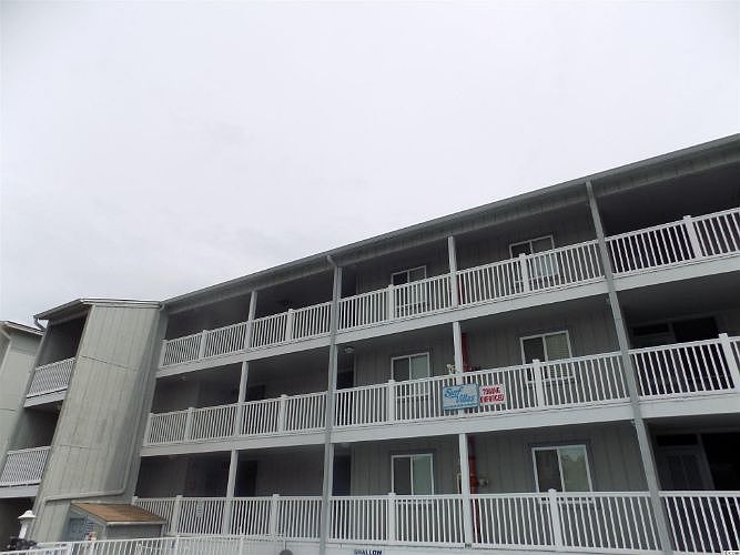 1st image of 805 S Ocean Blvd #F-1