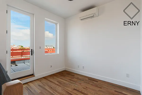 Rented by ERNY LLC | media 27