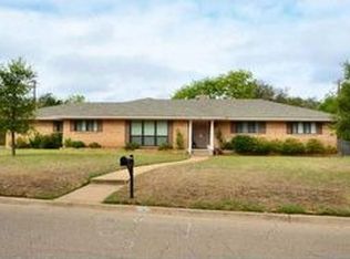 2300 Wendy Ln, Waco, TX 76710