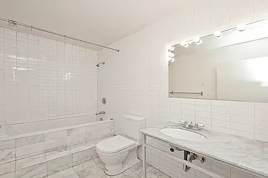 Rented by R New York