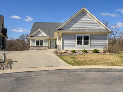 2484 Woodstone Ln SW, Rochester, MN, 55902