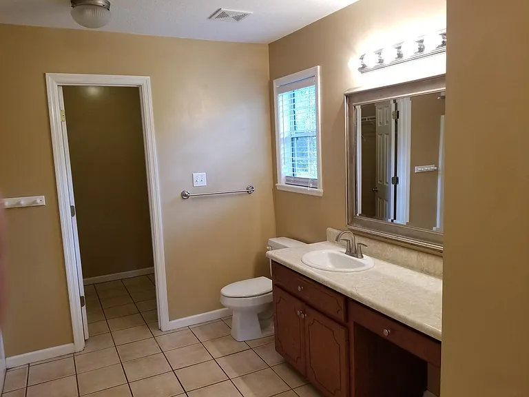 4242 Lightsey Rd — Photo 5