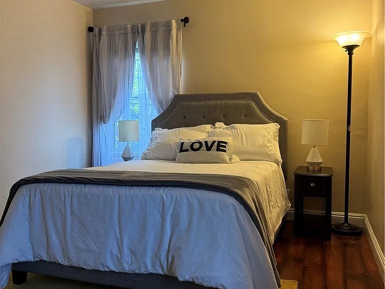 830 N Olive Ave — Photo 16