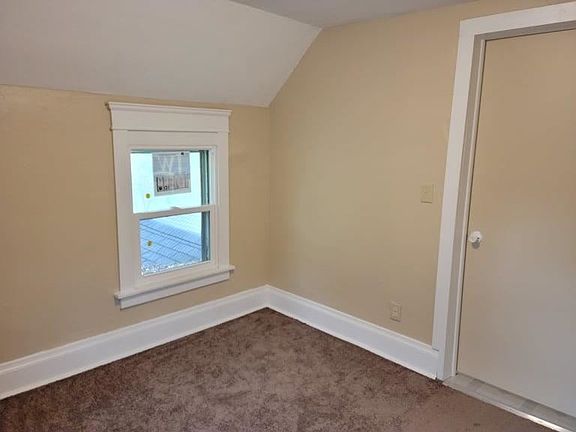 2nd image of 544 Shirland Ave