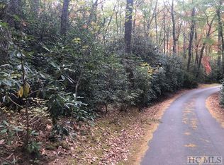 Woods Summit Ln, Cashiers, NC 28717