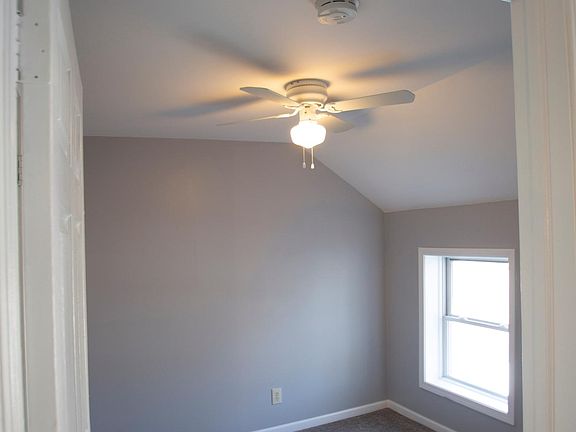 5th image of 848 Broadway Ave NW APT 4