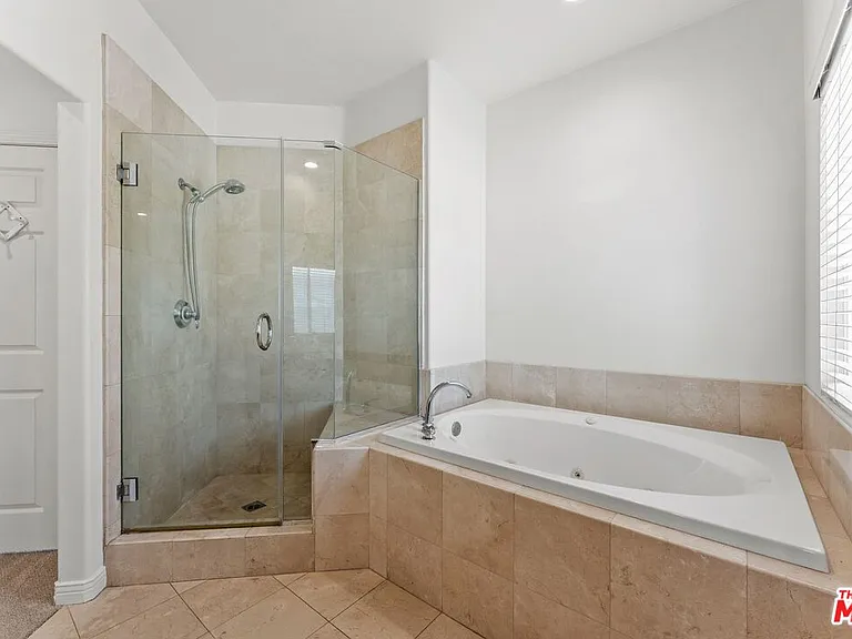 5738 Celedon Crk — Photo 25