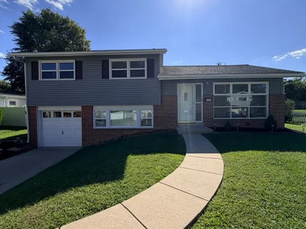 2404 McCawber Dr, Wilmington, DE 19808