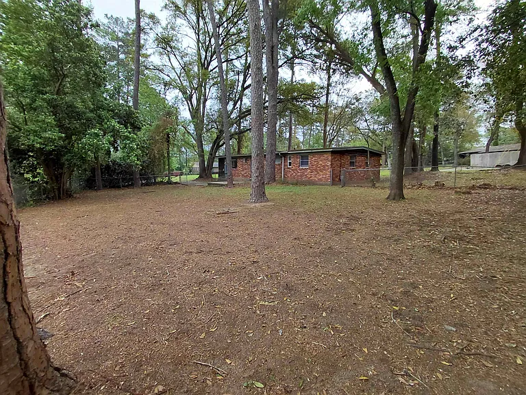 2412 Almond Dr — Photo 24
