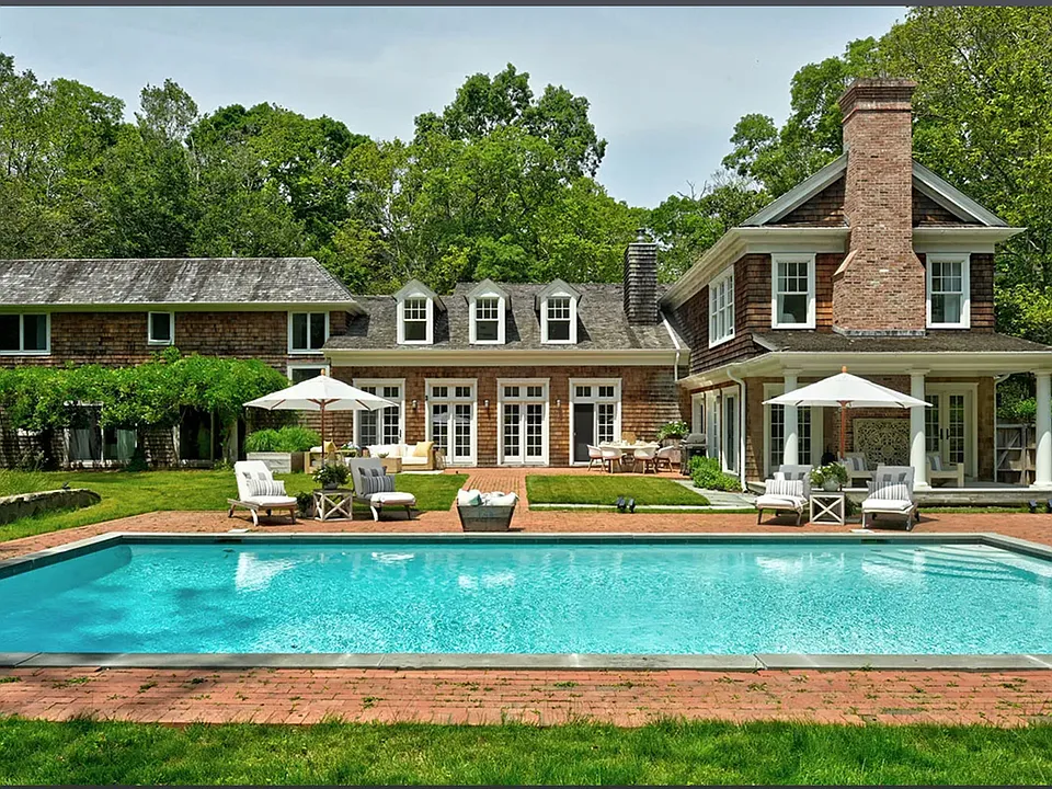 640 Old Stone Hwy