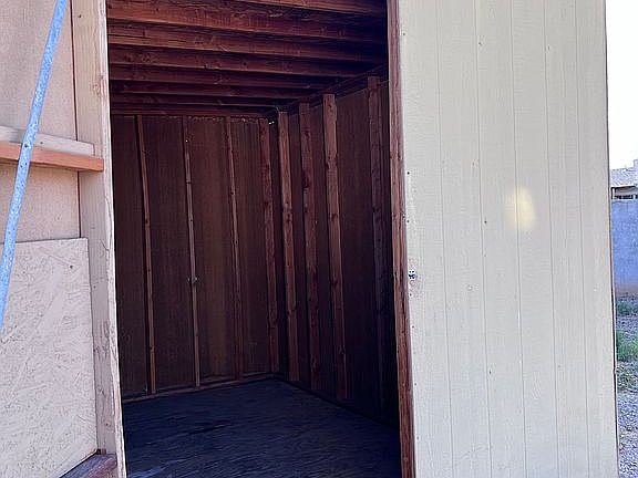 4th image of 1260 E Emerald Ave